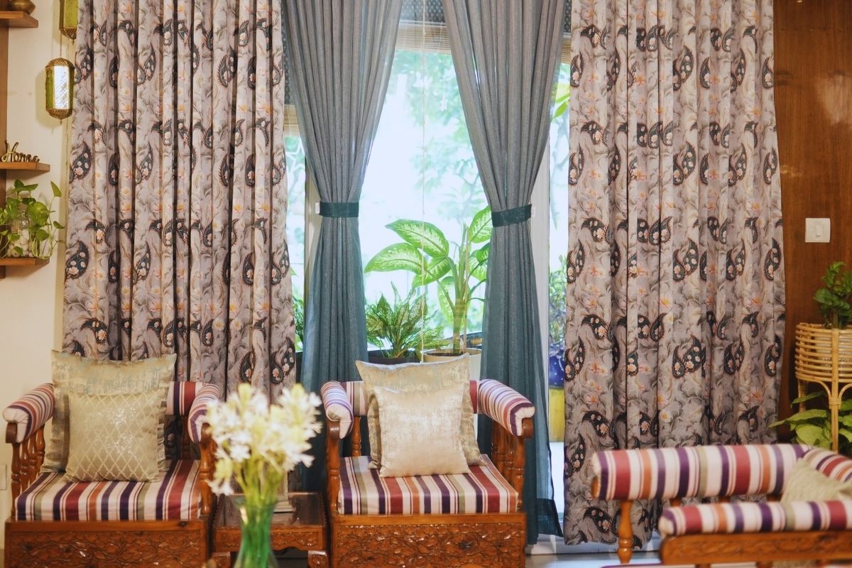 Dear Curtains, It’s Not Me, It’s You